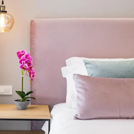 V Luxury Lägenhetshotell Kanálion