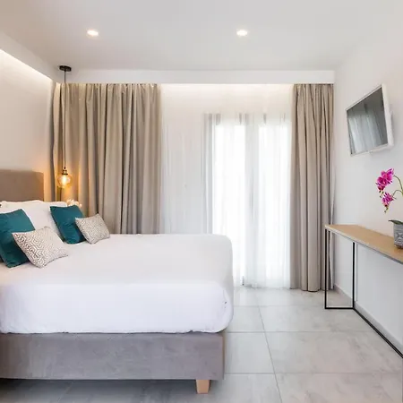 V Luxury Aparthotel