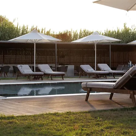 V Luxury Aparthotel 3*