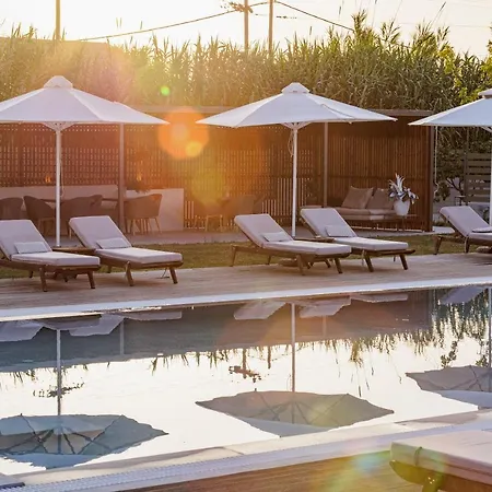 V Luxury Aparthotel